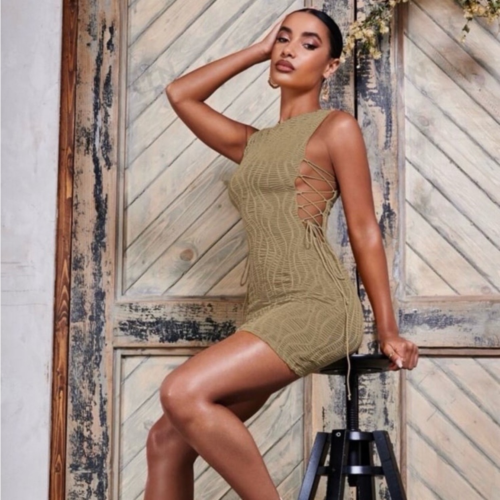 💚Cutout Mini Dress